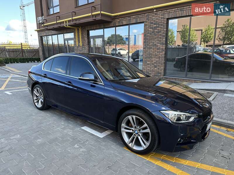 Седан BMW 3 Series 2017 в Киеве