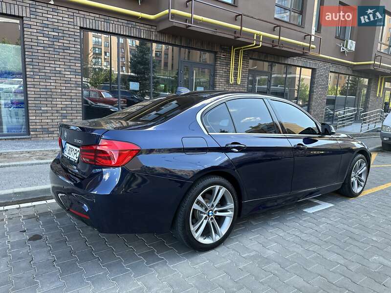 Седан BMW 3 Series 2017 в Киеве