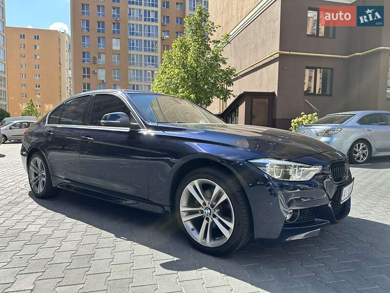 Седан BMW 3 Series 2017 в Киеве