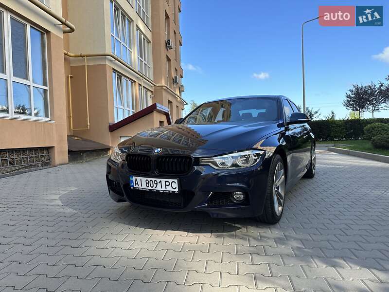 Седан BMW 3 Series 2017 в Киеве