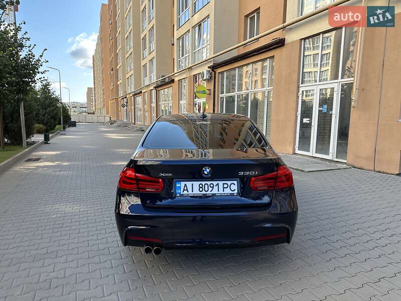 Седан BMW 3 Series 2017 в Киеве