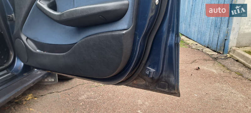Универсал BMW 3 Series 2004 в Борисполе фото 19 Универсал BMW 3 Series 2004 в Борисполе