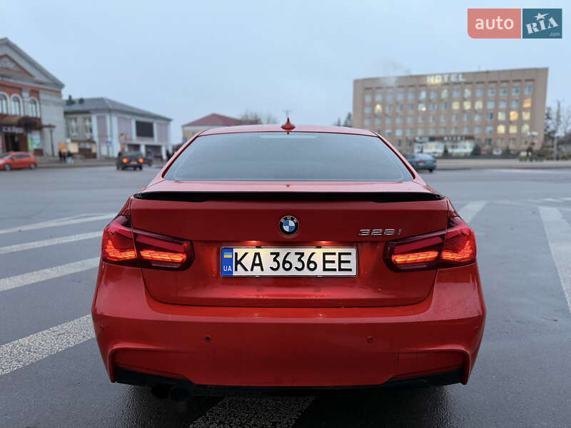 Седан BMW 3 Series 2013 в Киеве