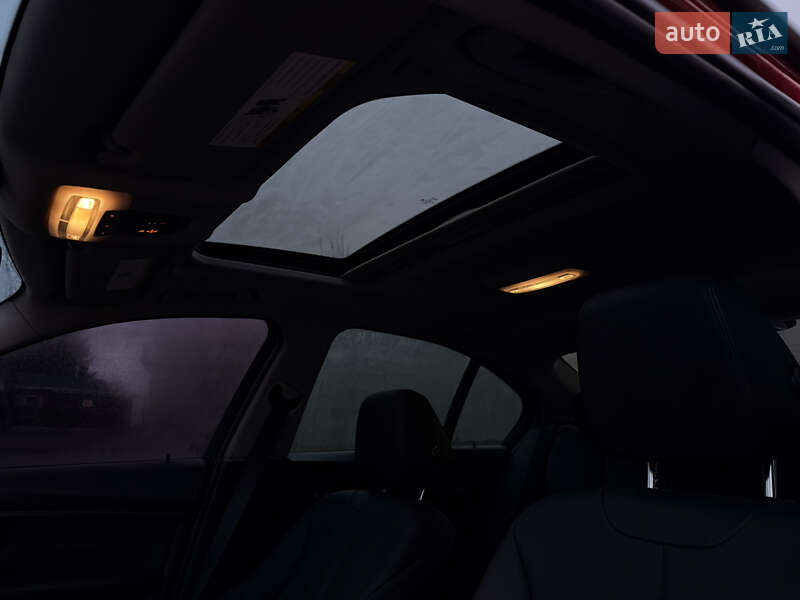 Седан BMW 3 Series 2013 в Киеве