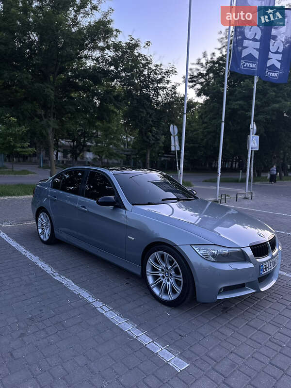 Седан BMW 3 Series 2005 в Одессе
