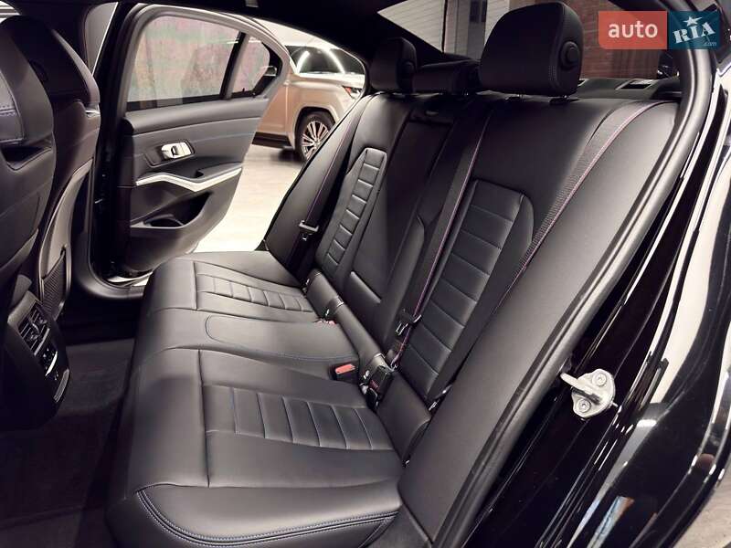 Седан BMW 3 Series 2022 в Киеве
