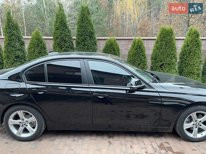 Седан BMW 3 Series 2013 в Киеве