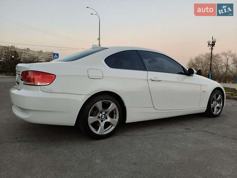 Купе BMW 3 Series 2007 в Киеве