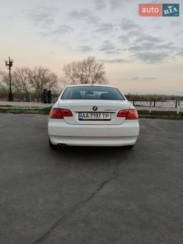 Купе BMW 3 Series 2007 в Киеве