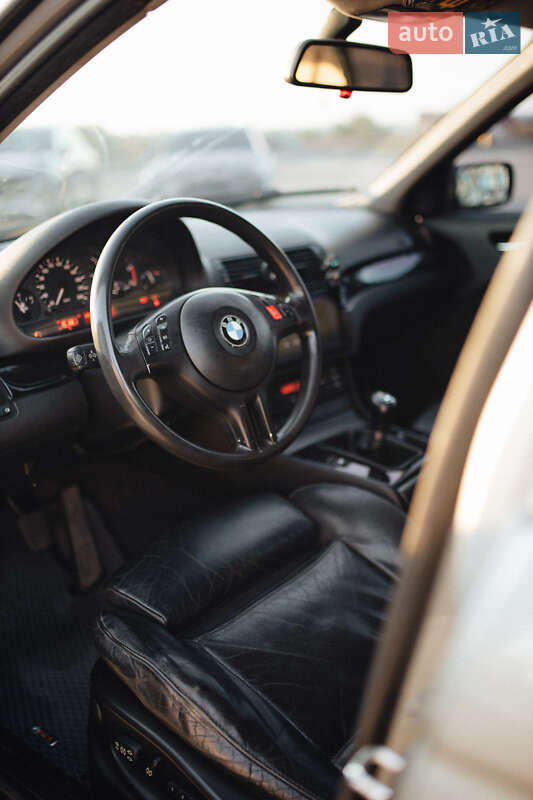 Седан BMW 3 Series 2004 в Харькове
