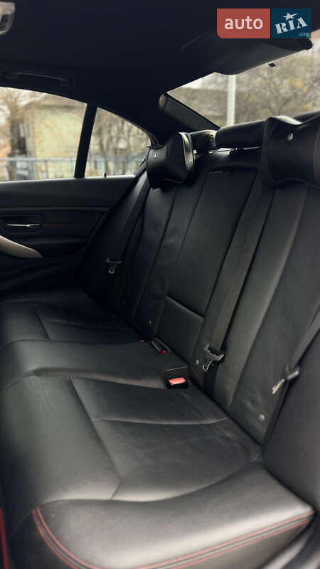Седан BMW 3 Series 2015 в Николаеве