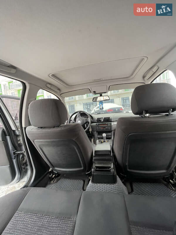 Седан BMW 3 Series 2004 в Львове
