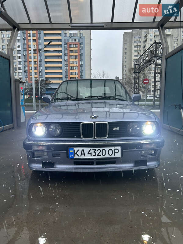 Седан BMW 3 Series 1987 в Киеве