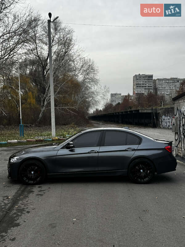 Седан BMW 3 Series 2015 в Днепре
