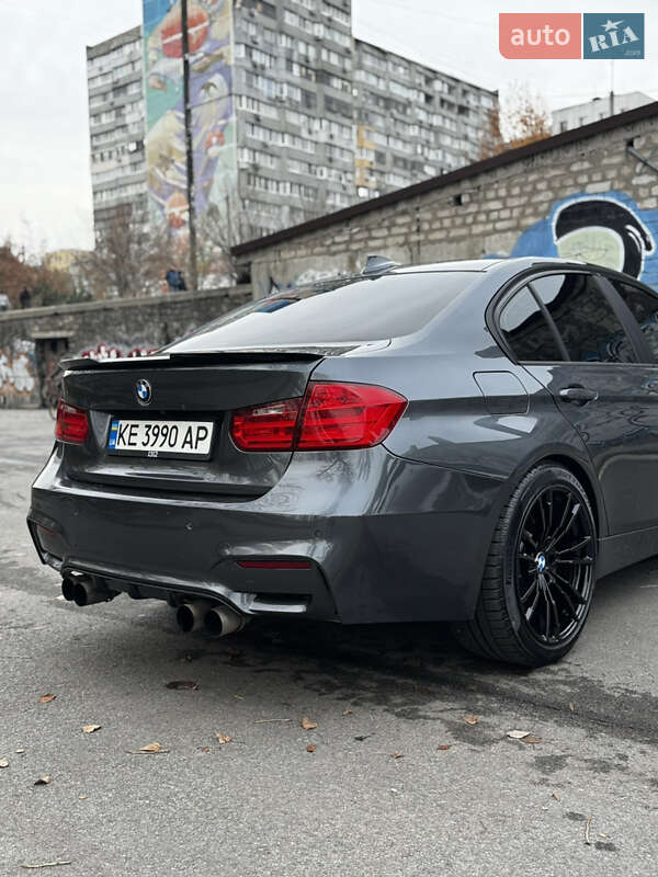 Седан BMW 3 Series 2015 в Днепре