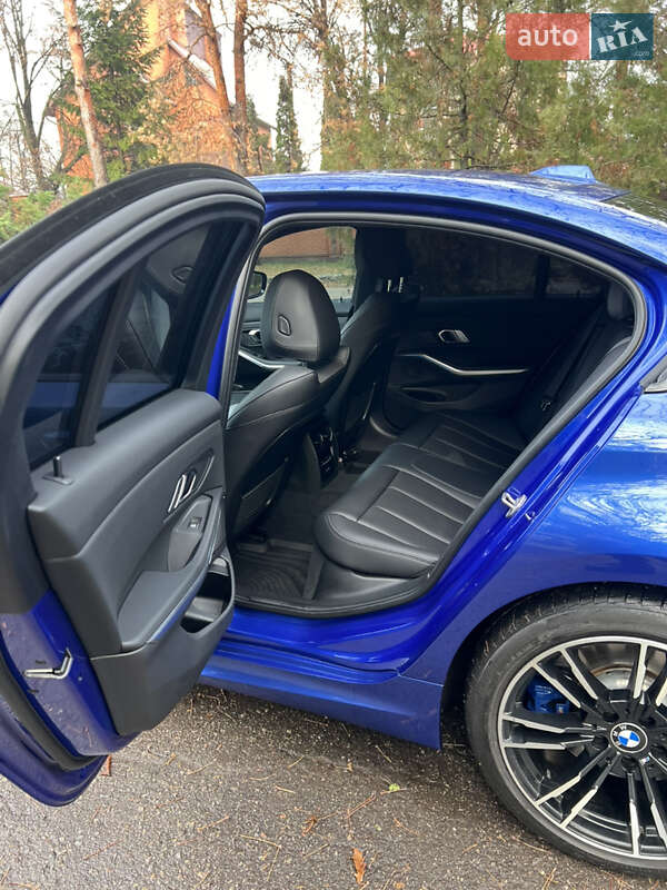 Седан BMW 3 Series 2023 в Харкові
