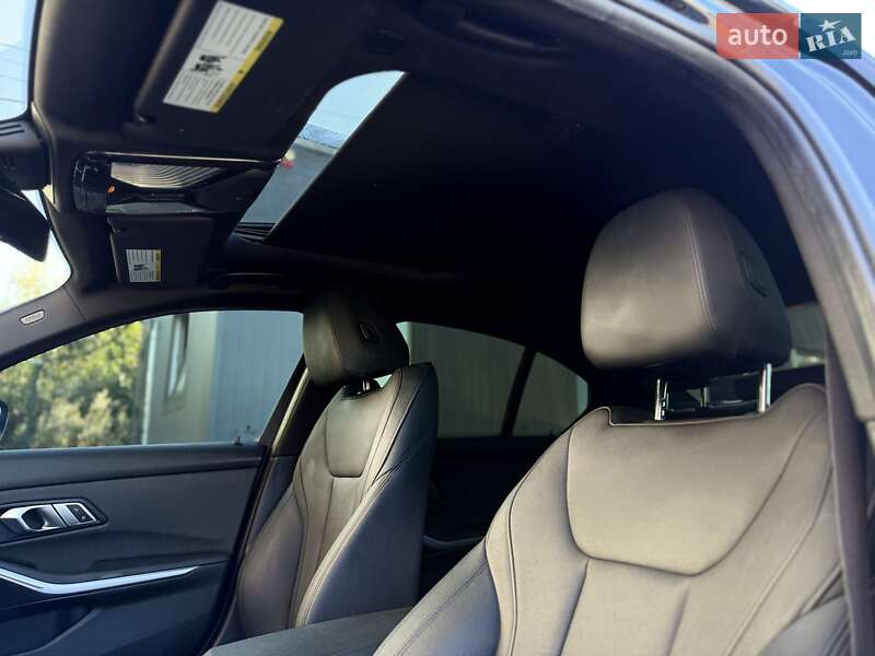 Седан BMW 3 Series 2021 в Львове