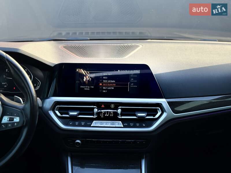 Седан BMW 3 Series 2021 в Львове