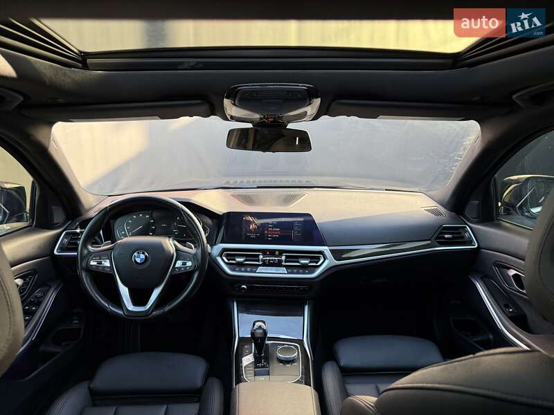 Седан BMW 3 Series 2021 в Львове
