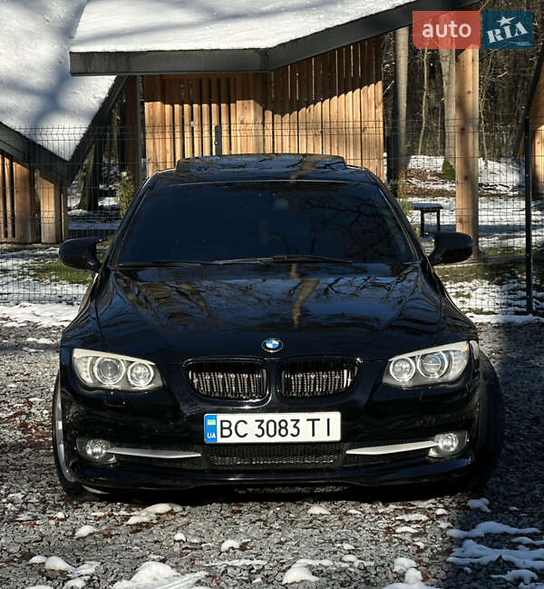 Купе BMW 3 Series 2010 в Львове фото 4 Купе BMW 3 Series 2010 в Львове