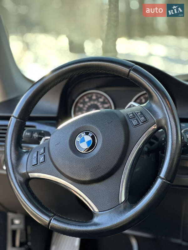 Купе BMW 3 Series 2010 в Львове фото 29 Купе BMW 3 Series 2010 в Львове