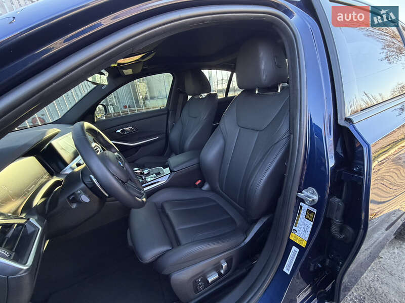 Седан BMW 3 Series 2019 в Кременчуге