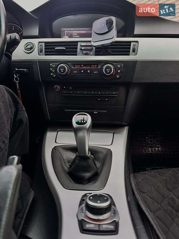 Универсал BMW 3 Series 2009 в Хмельнике фото 10 Универсал BMW 3 Series 2009 в Хмельнике