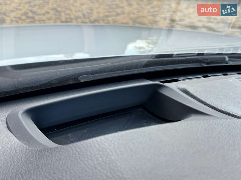 Седан BMW 3 Series 2015 в Одессе