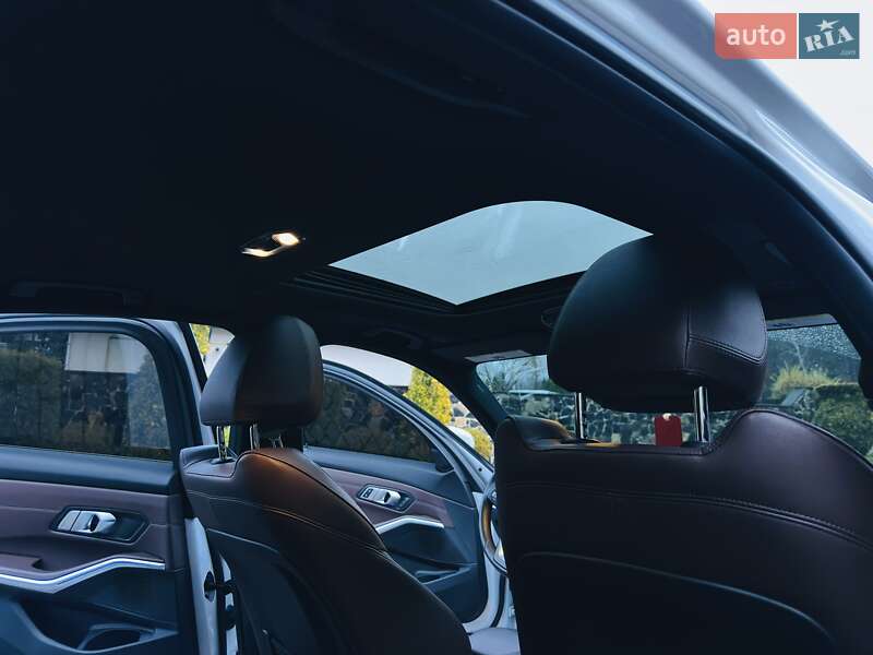 Седан BMW 3 Series 2019 в Луцке