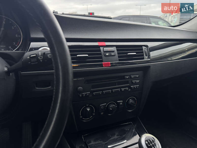 Седан BMW 3 Series 2005 в Ивано-Франковске