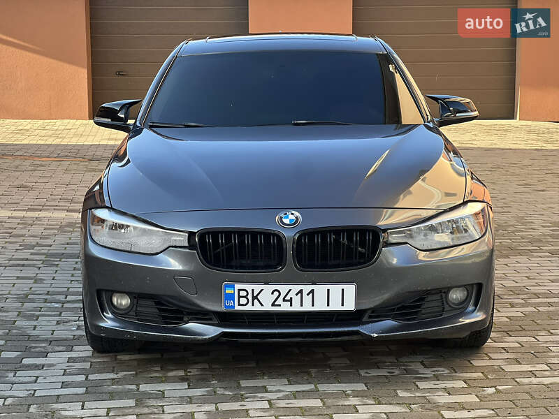 Седан BMW 3 Series 2012 в Ровно