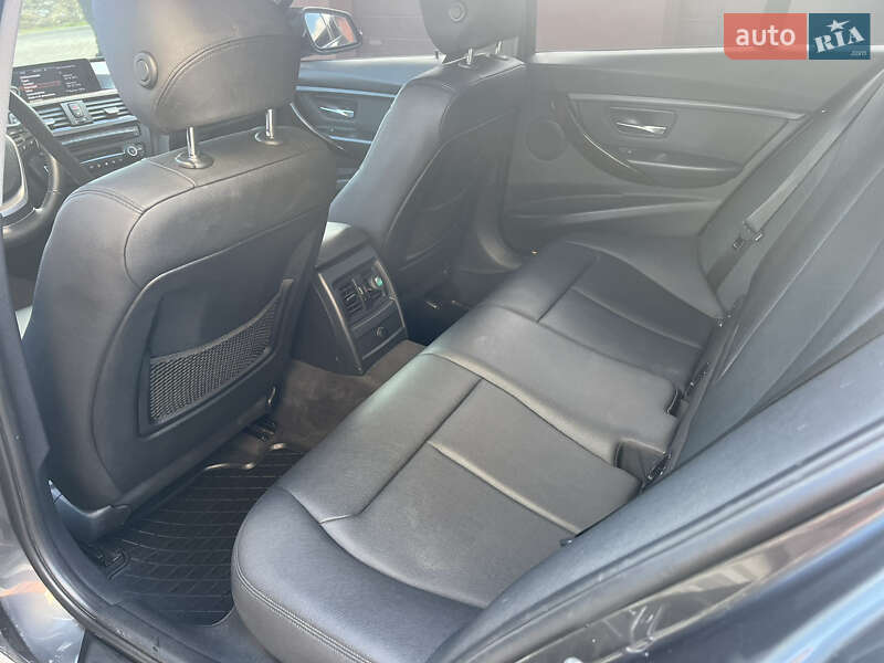 Седан BMW 3 Series 2012 в Ровно