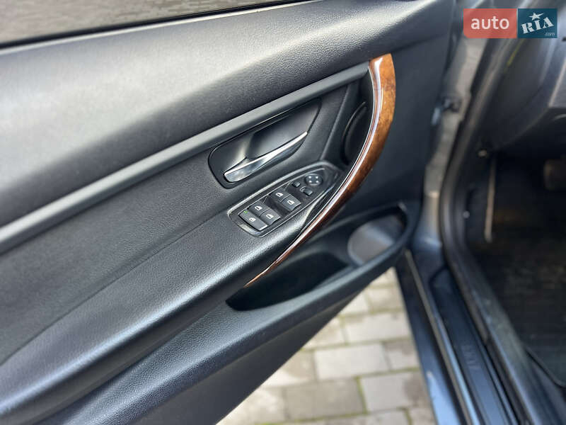 Седан BMW 3 Series 2012 в Ровно