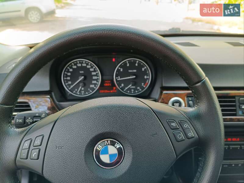 Седан BMW 3 Series 2007 в Чернигове