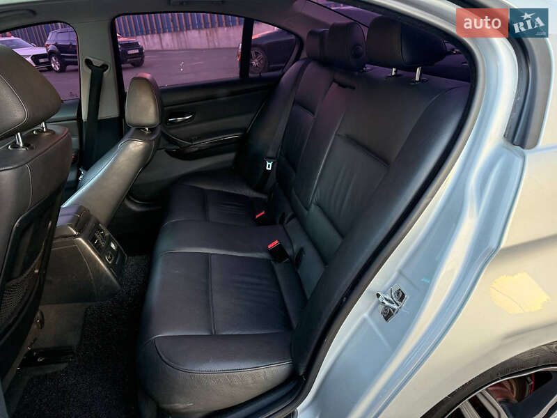 Седан BMW 3 Series 2006 в Киеве