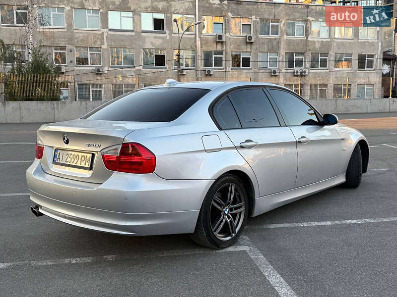 Седан BMW 3 Series 2006 в Киеве