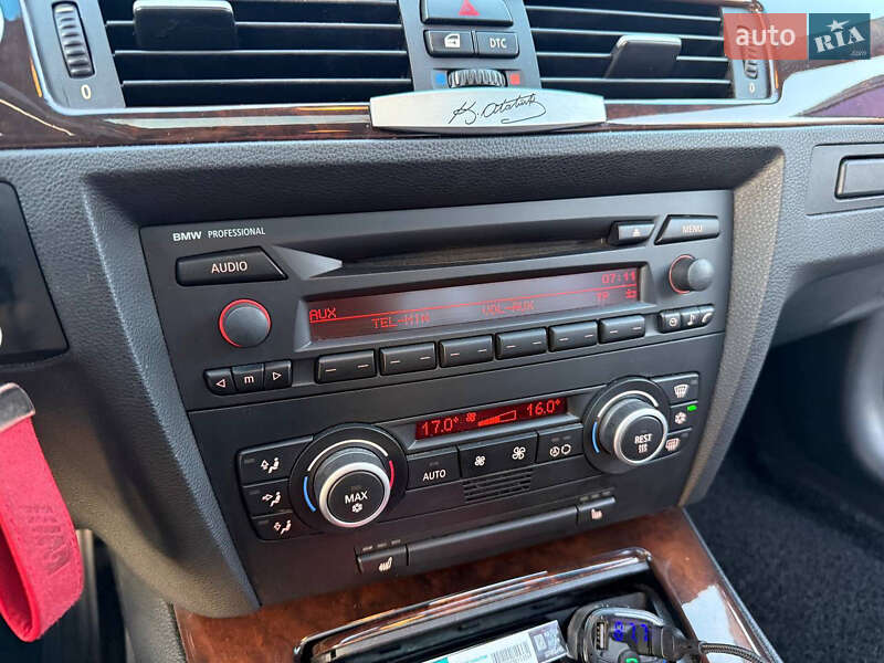 Седан BMW 3 Series 2006 в Киеве