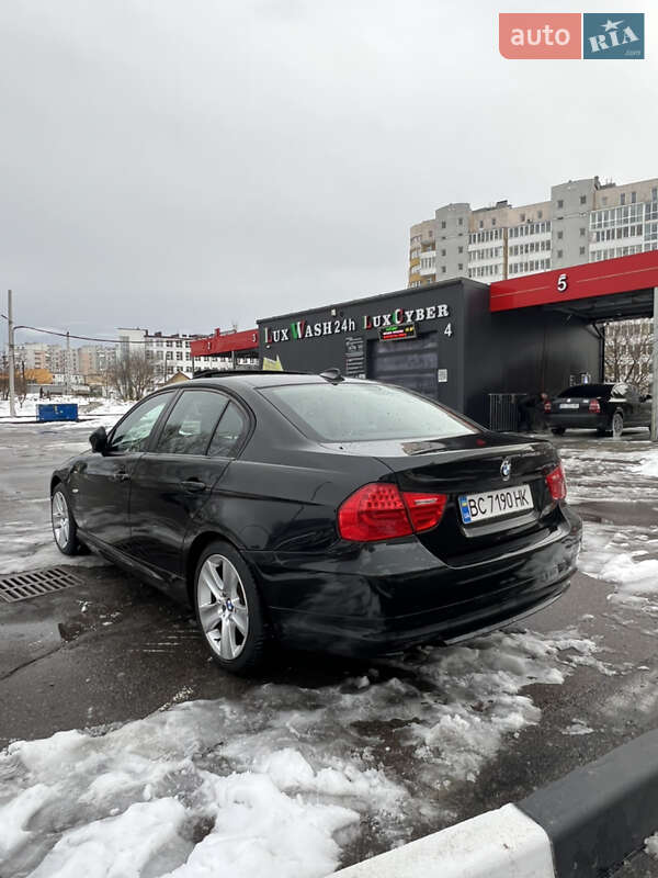 Седан BMW 3 Series 2010 в Львове фото 8 Седан BMW 3 Series 2010 в Львове