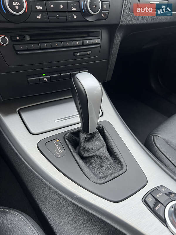 Седан BMW 3 Series 2010 в Львове фото 20 Седан BMW 3 Series 2010 в Львове