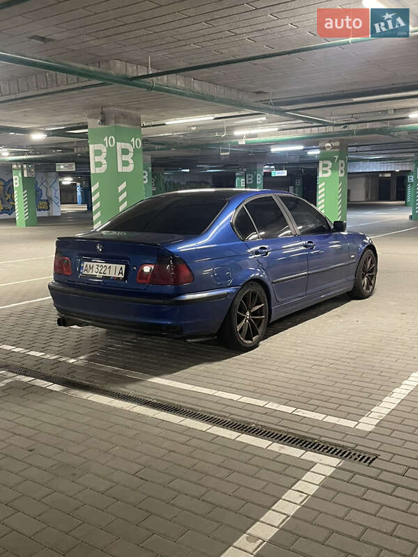 Седан BMW 3 Series 1999 в Буче