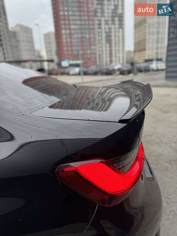 Седан BMW 3 Series 2020 в Киеве