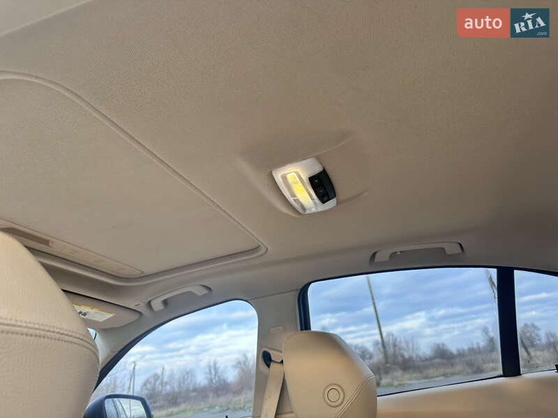 Седан BMW 3 Series 2013 в Буче