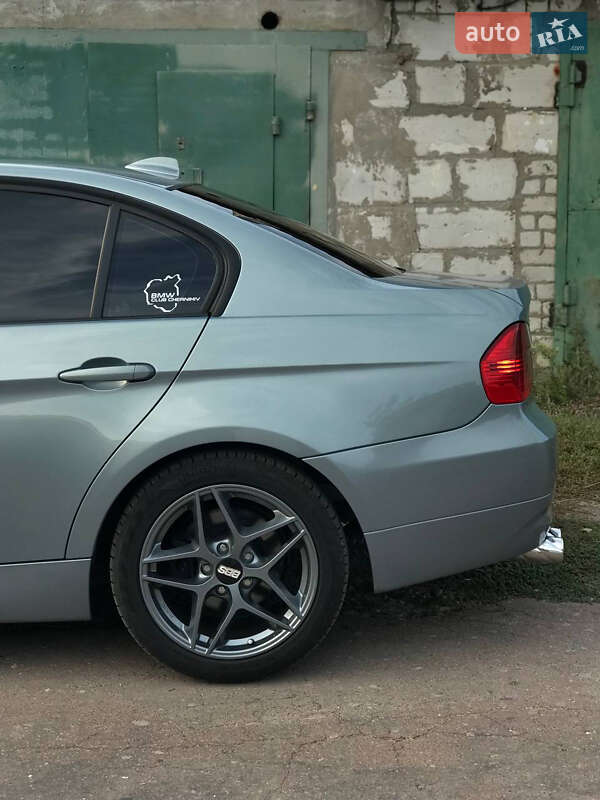 Седан BMW 3 Series 2007 в Чернігові