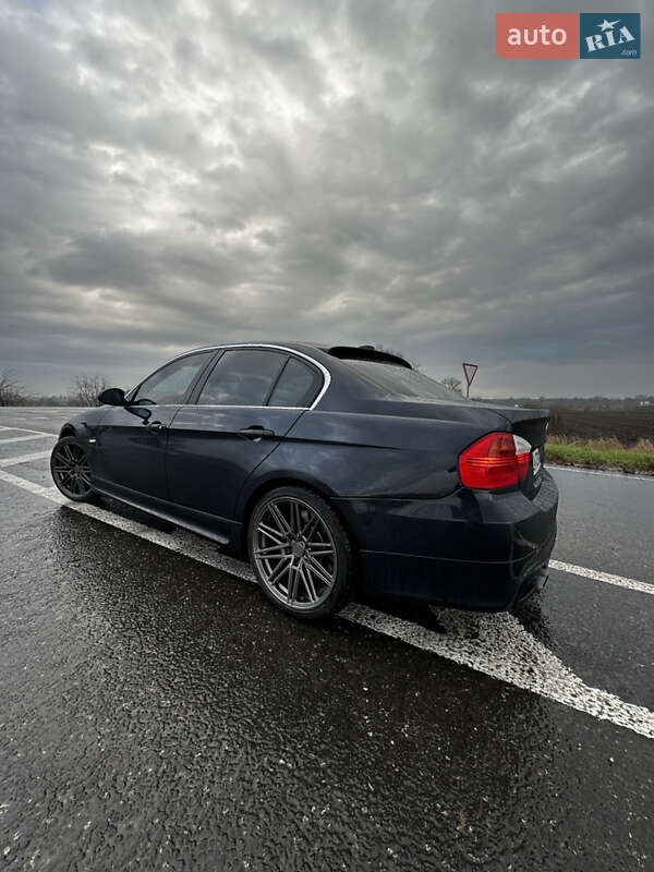 Седан BMW 3 Series 2005 в Черкассах