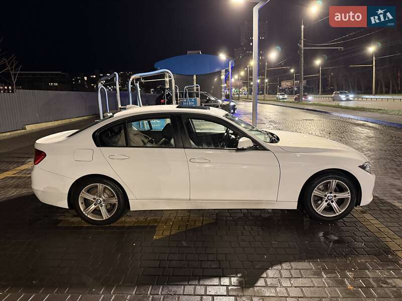 Седан BMW 3 Series 2013 в Днепре