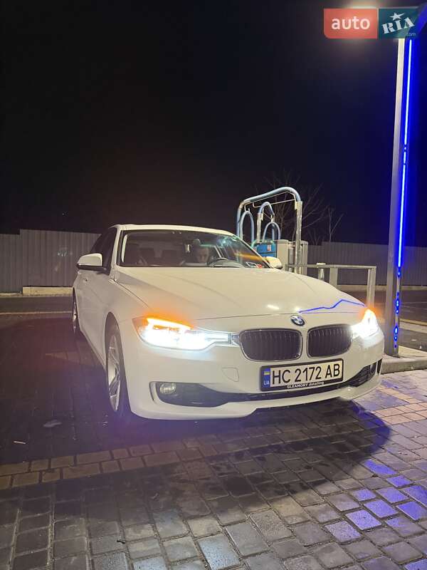 Седан BMW 3 Series 2013 в Днепре