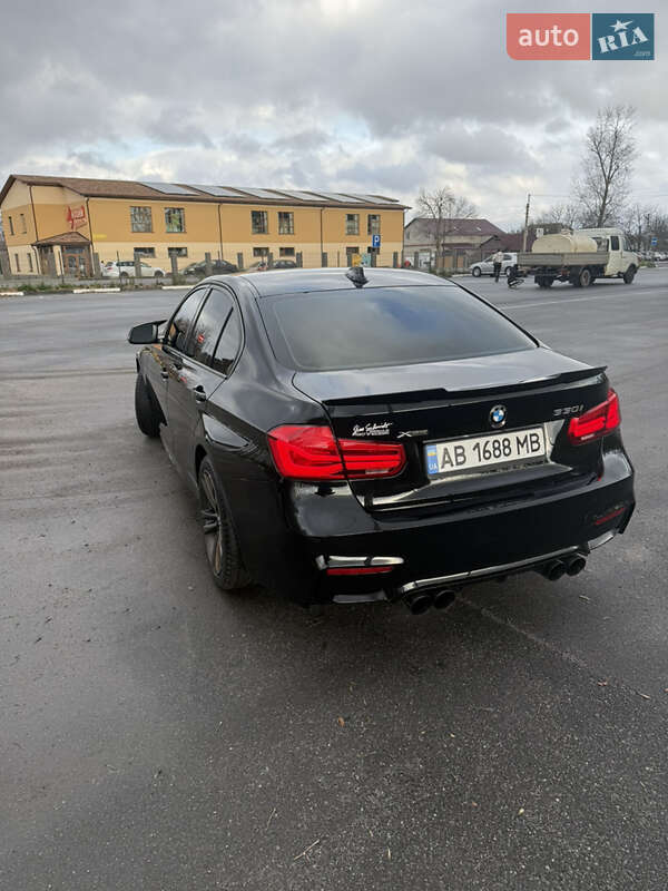 Седан BMW 3 Series 2017 в Казатине