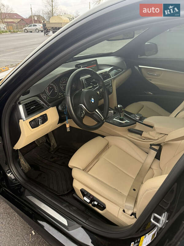 Седан BMW 3 Series 2017 в Казатине