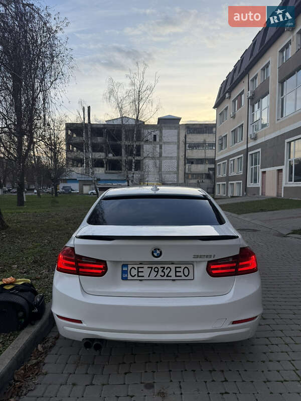 Седан BMW 3 Series 2012 в Чернівцях