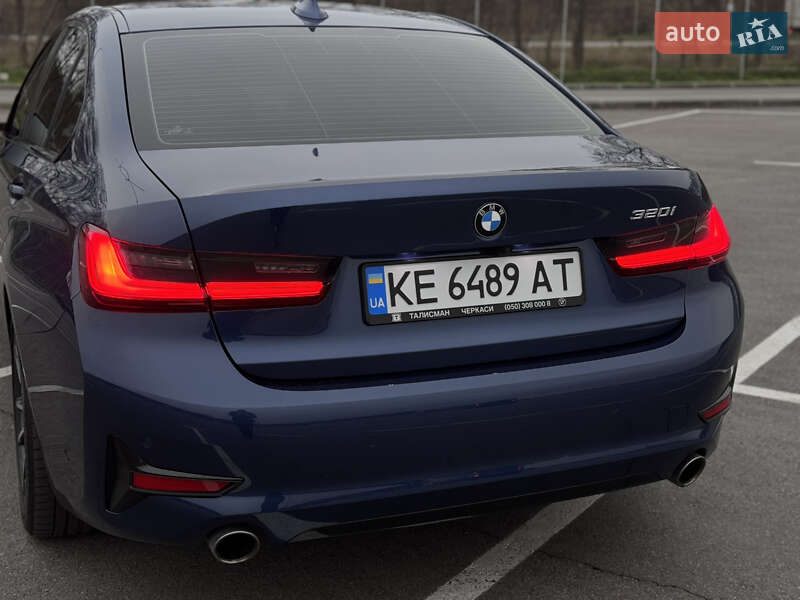 Седан BMW 3 Series 2021 в Днепре
